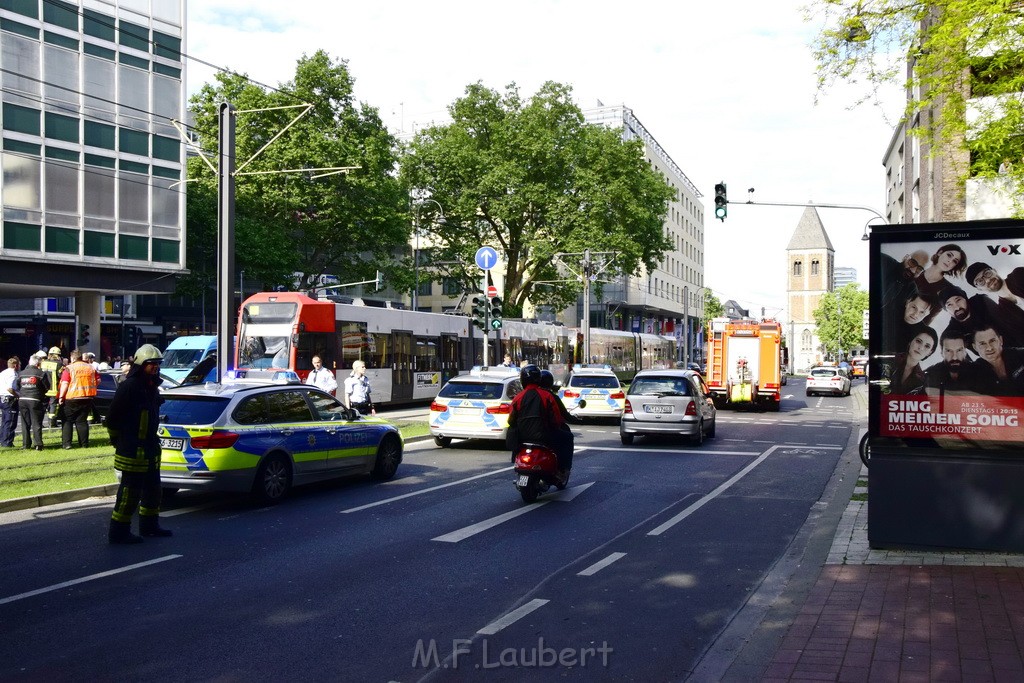 VU PKW Strab Koeln Mitte Caecilienstr Hohe Str P01.JPG - Miklos Laubert